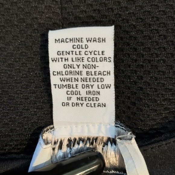 Carmen Marc Valvo Black Sheath Dress 8 Textured Knit Grommet Laced Knee-Length - Picture 10 of 11